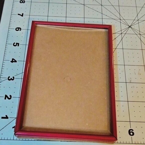 Red Metal Picture Frame Easel Contemporary Modern Minimalist 4x6 Photo - Picture 2 of 6